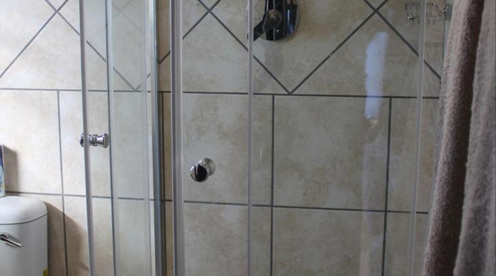 Sleep-Time Guest Lodge