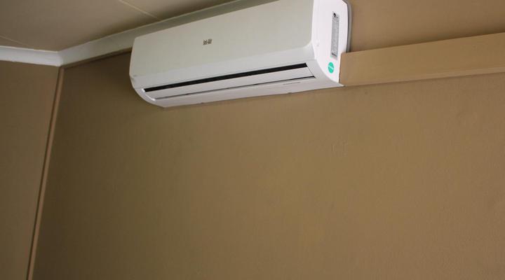 Sleep-Time Guest Lodge