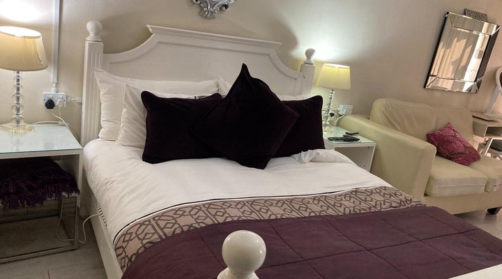 5th Avenue Guest House