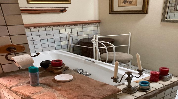 5th Avenue Guest House