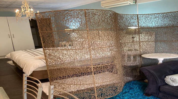 5th Avenue Guest House