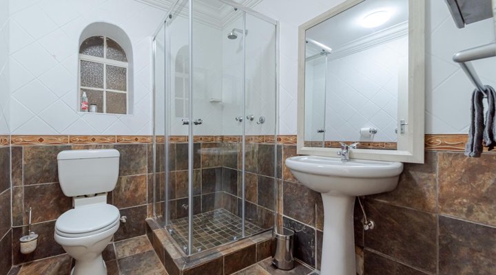 Oppiplot Guest House Kempton Park