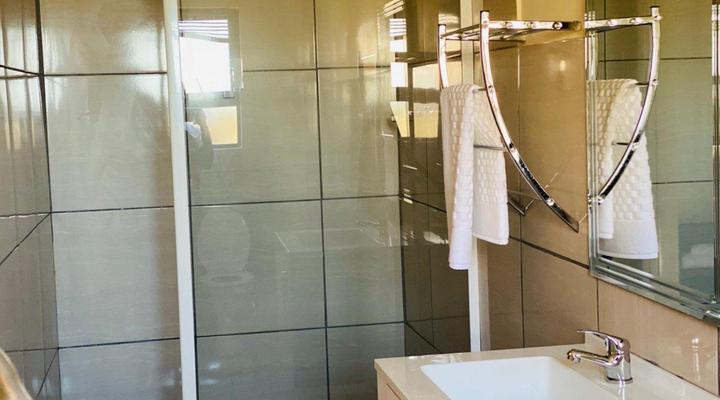 Tshinakie Guesthouse