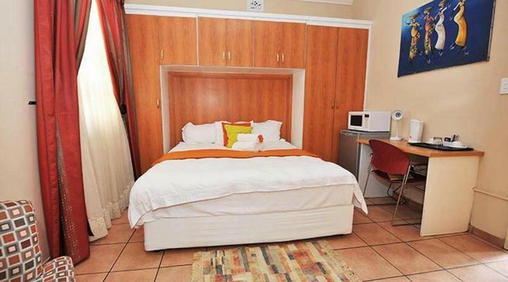 Tshinakie Guesthouse