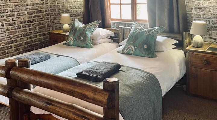 Rietfontein Lodge & Safaris