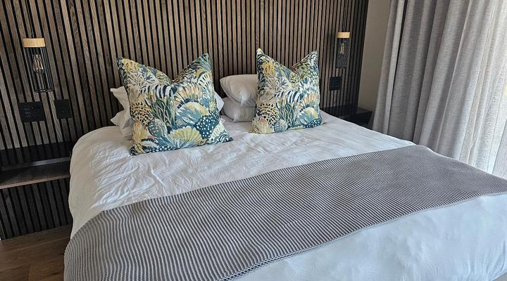 Out of Bounds - Highland Gate 1018