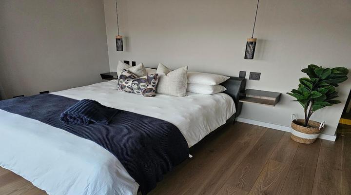 Out of Bounds - Highland Gate 1018