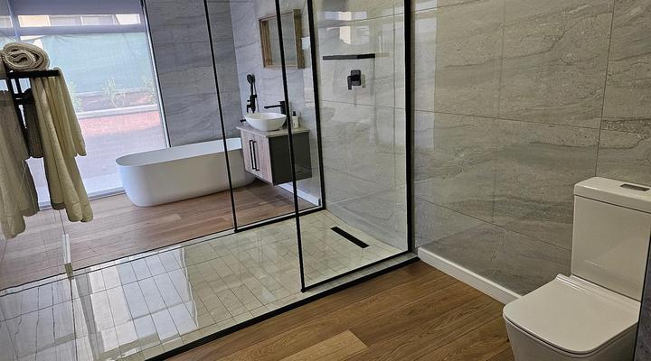 Out of Bounds - Highland Gate 1018