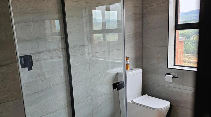 Out of Bounds - Highland Gate 1018