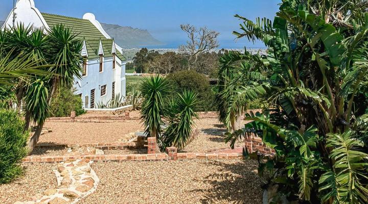 Capelands Resort PTY (LTD)