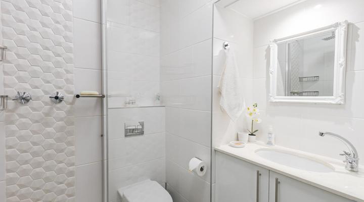 Unit 261 Brookes Hill Suites