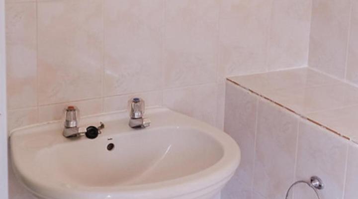 De Wildt Cheetah Lodge