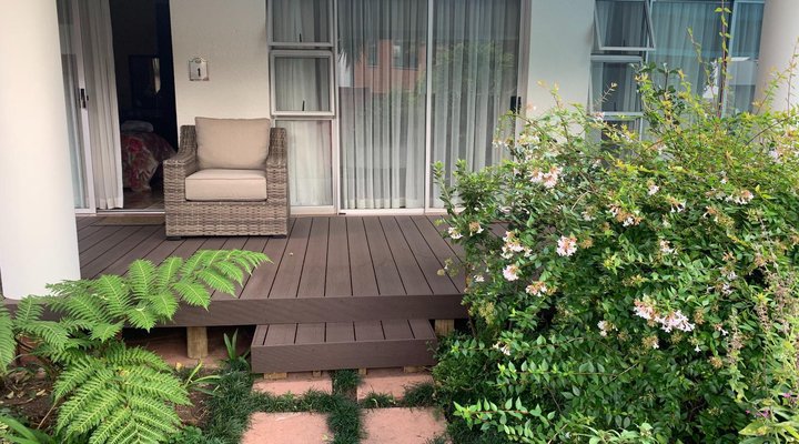 Woodmead Guest Lodge