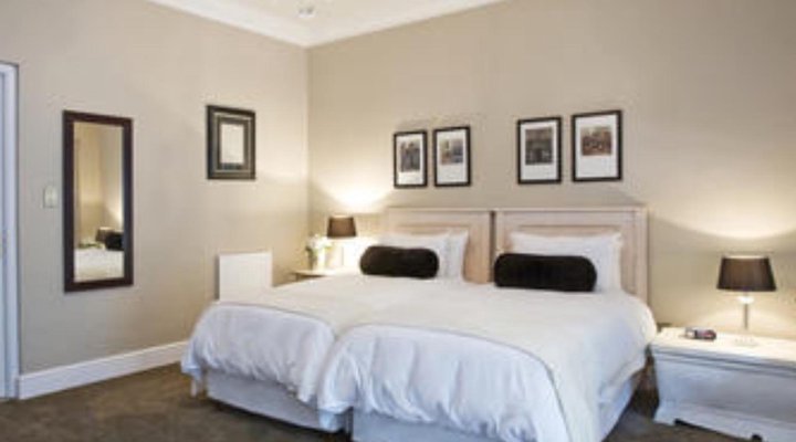 Capeblue Manor House