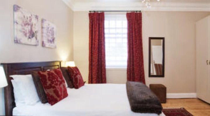 Capeblue Manor House