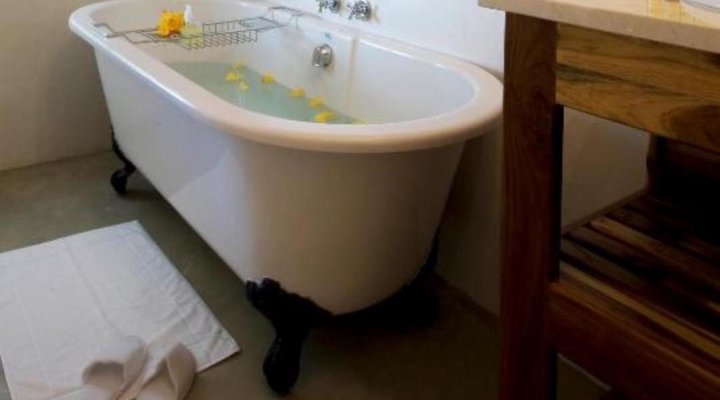 Capeblue Manor House