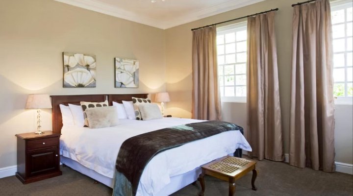 Capeblue Manor House