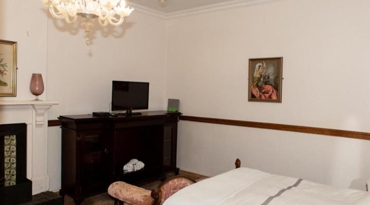 Alec Wright Guest House