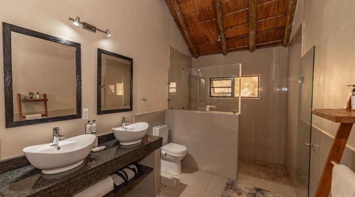 Kwenga Safari Lodge
