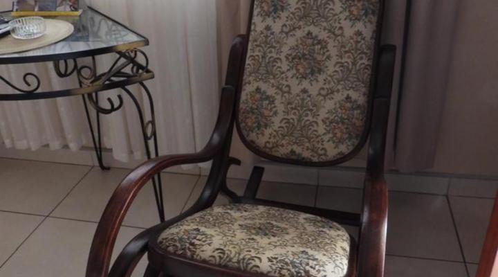 The Shifting Whispering Sands Guesthouse