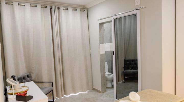 Charlottesville Farm Lodge