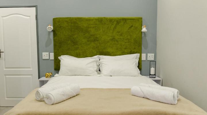 Charlottesville Farm Lodge