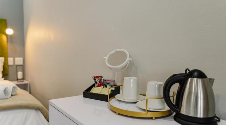 Charlottesville Farm Lodge