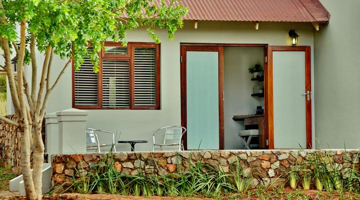 Thanda Manzi Country Hotel