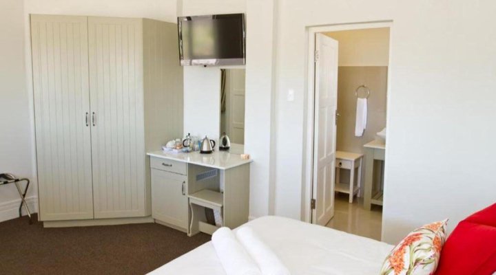 Mountain View Manor Guesthouse