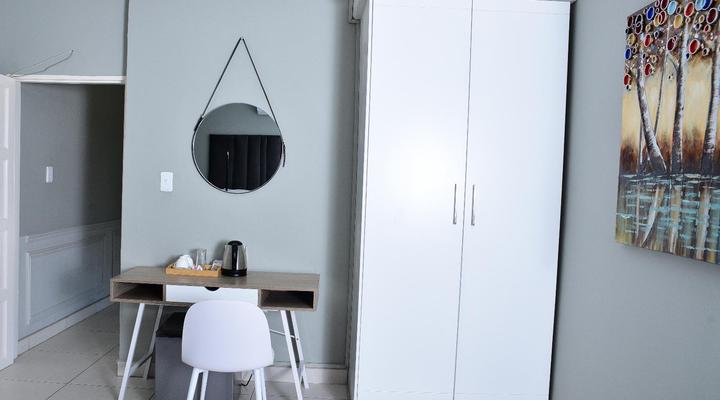 The Guesthouse 8 on Impala