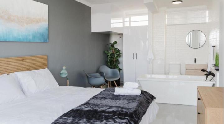 St Tropez Beachfront 108 @ Strand