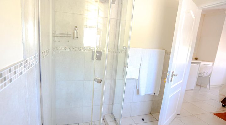 Tham-Tat Guest House