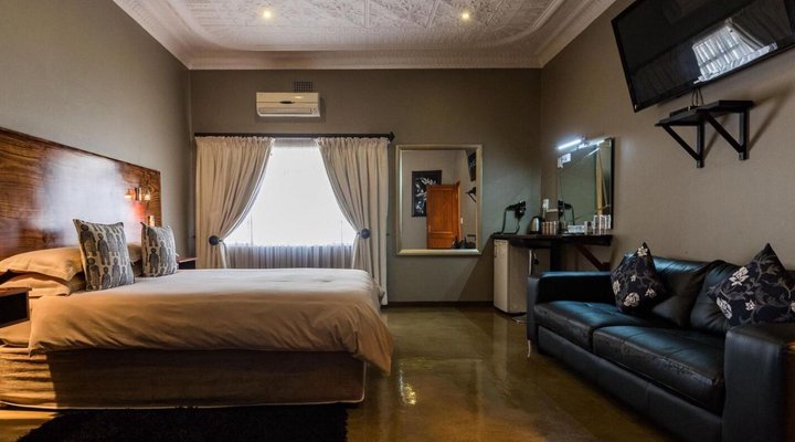 About Guest Lodge