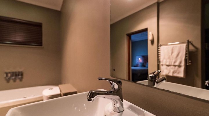 About Guest Lodge