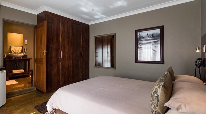 About Guest Lodge