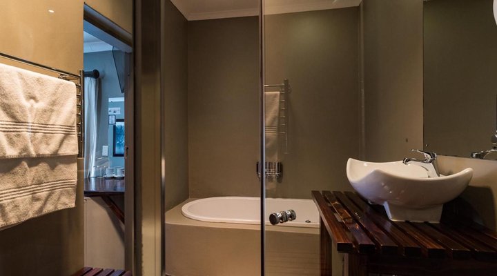 About Guest Lodge