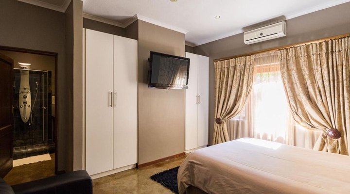 About Guest Lodge
