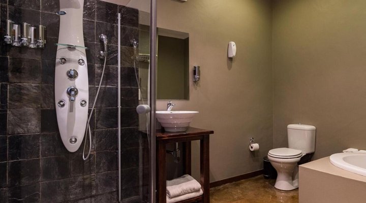 About Guest Lodge