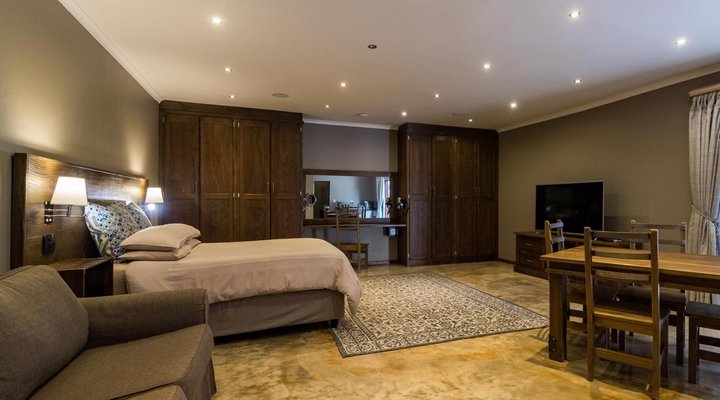 About Guest Lodge