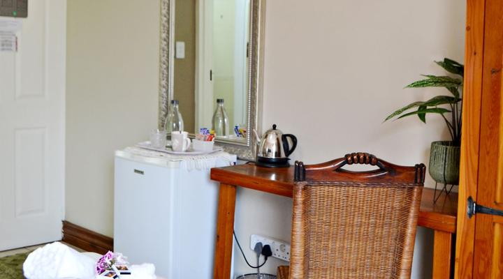 Bokmakierie Gastehuis Emalahleni (Pty) Ltd