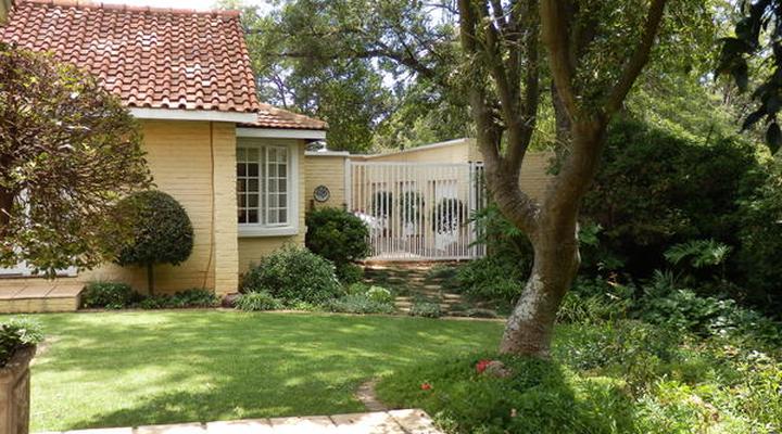 Pin Oaks Bed and Breakfast