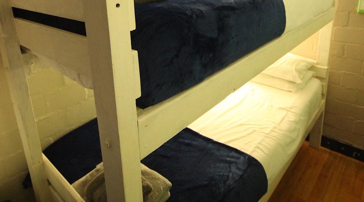 SaltyCrax Backpackers Surf Lodge