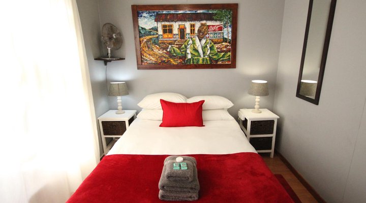 SaltyCrax Backpackers Surf Lodge