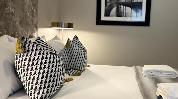 Meerendahl Luxury Apartments @ Heritage Square