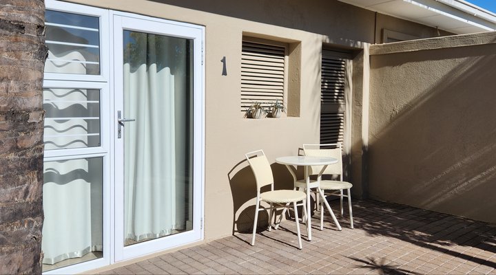 Green Kalahari Guesthouse