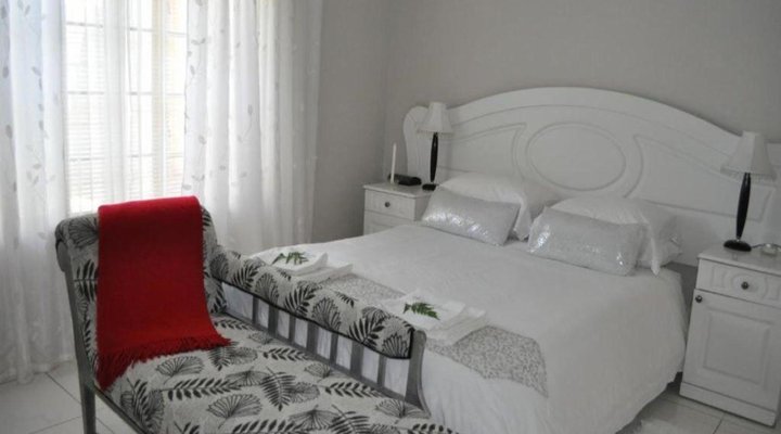 Montagu Four Seasons