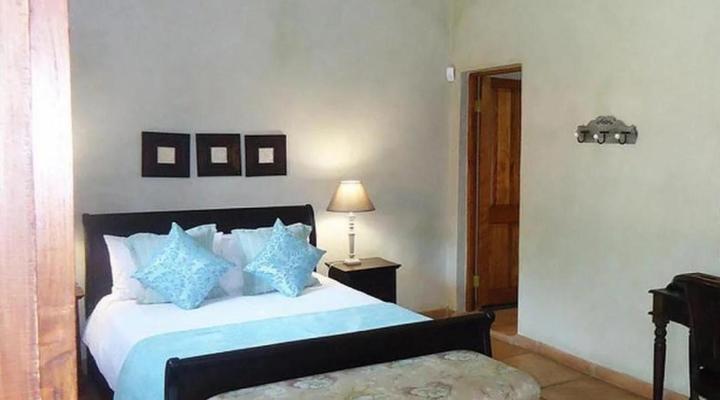 Tindlovu Country Lodge