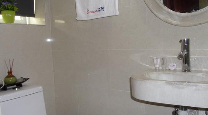 RightGate Hotel