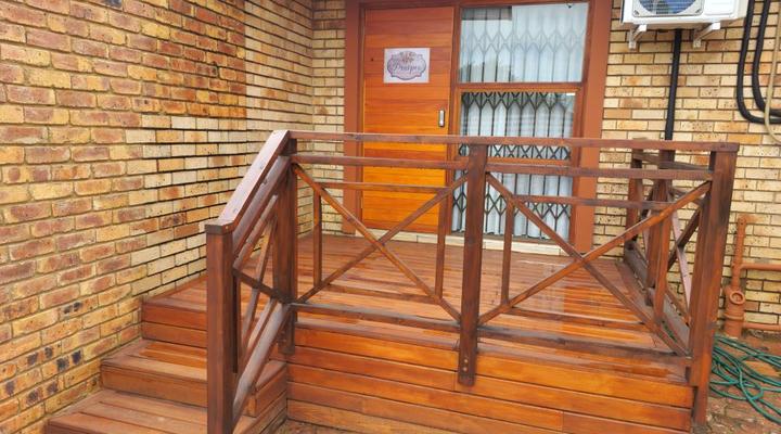 Astoni Guest Lodge ( Twins )