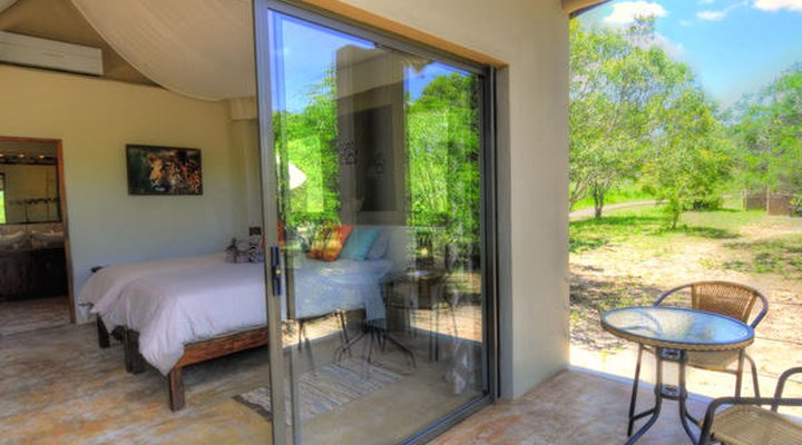 Cheetah Paw Eco Lodge